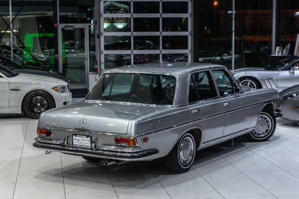 Used-1972-Mercedes-Benz-280SE-Sedan-W108