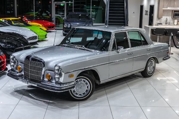 Used 1972 Mercedes-Benz 280SE Sedan *W108* for sale Sold at Chicago Motor Cars in West Chicago IL 60185 2