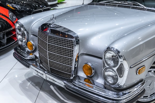 Used 1972 Mercedes-Benz 280SE Sedan *W108* for sale Sold at Chicago Motor Cars in West Chicago IL 60185 4