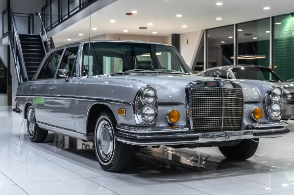 Used 1972 Mercedes-Benz 280SE Sedan *W108* for sale Sold at Chicago Motor Cars in West Chicago IL 60185 5