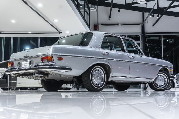 Used-1972-Mercedes-Benz-280SE-Sedan-W108