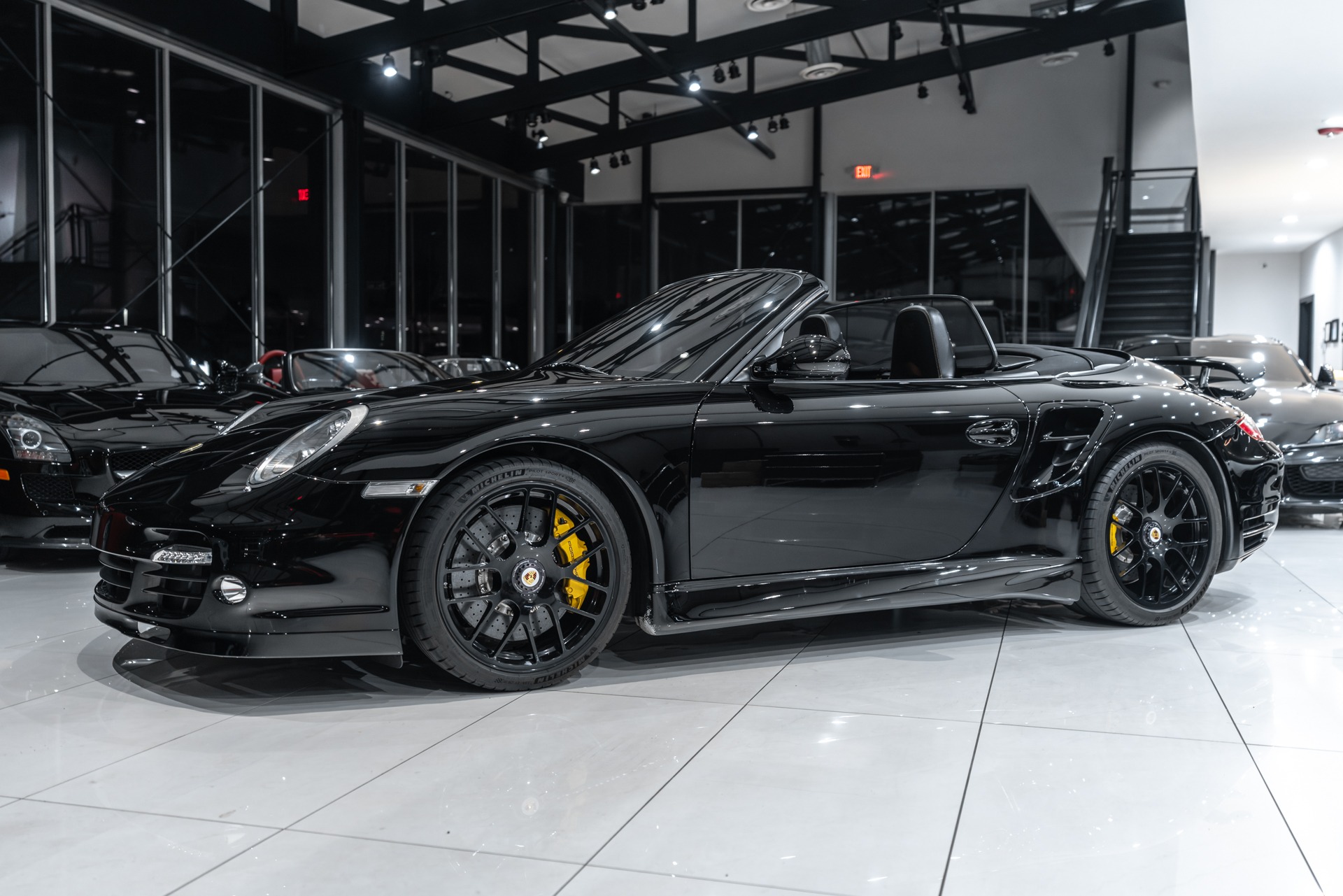 Used-2012-Porsche-911-Turbo-S-Convertible-GREAT-Spec-Carbon-Interior-Pkg-Original-MSRP-186610