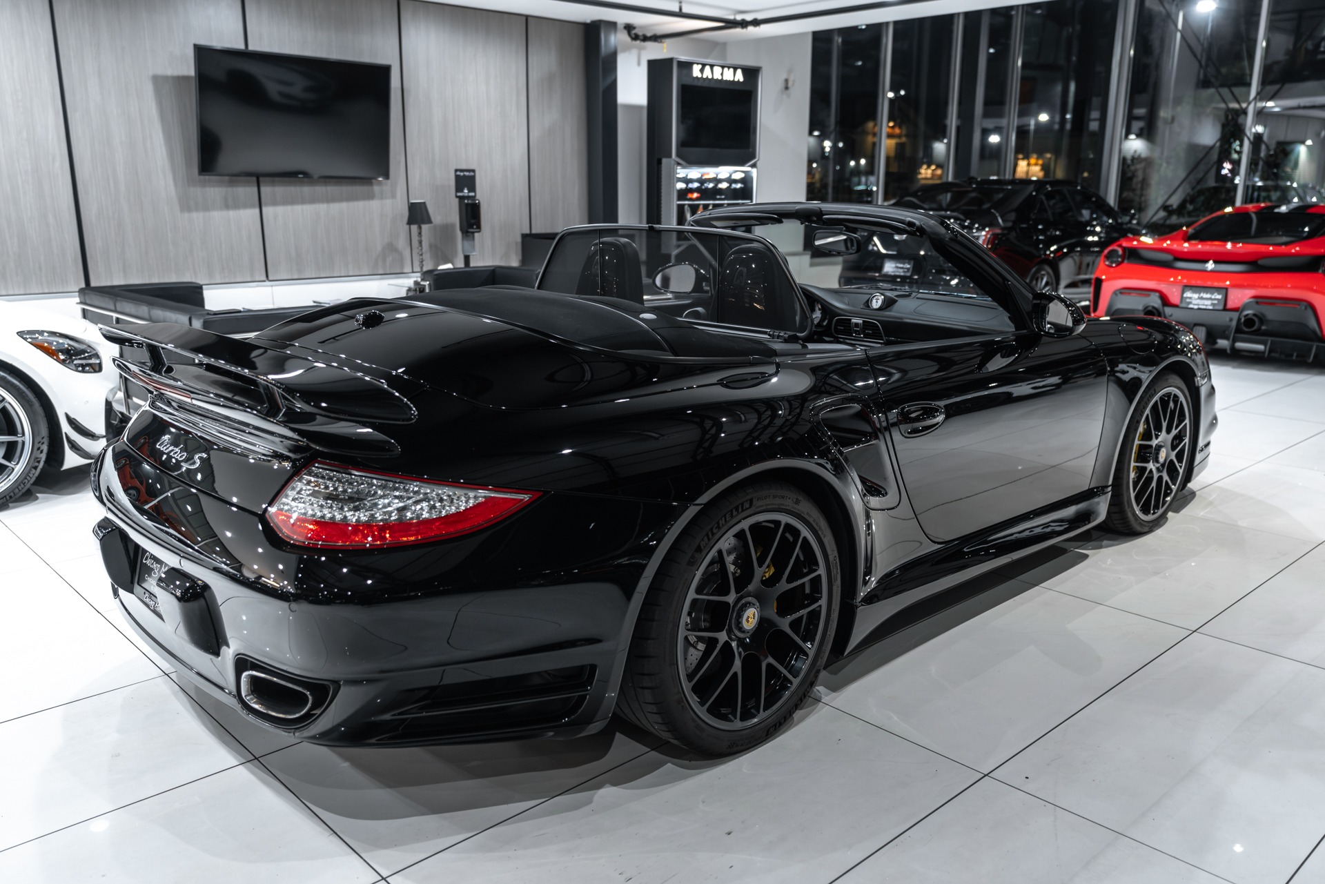 Used-2012-Porsche-911-Turbo-S-Convertible-GREAT-Spec-Carbon-Interior-Pkg-Original-MSRP-186610