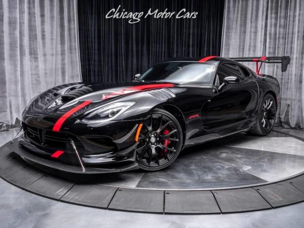 Used 2017 Dodge Viper ACR Extreme Aero ONLY 2K MILES! for sale Sold at Chicago Motor Cars in West Chicago IL 60185 2