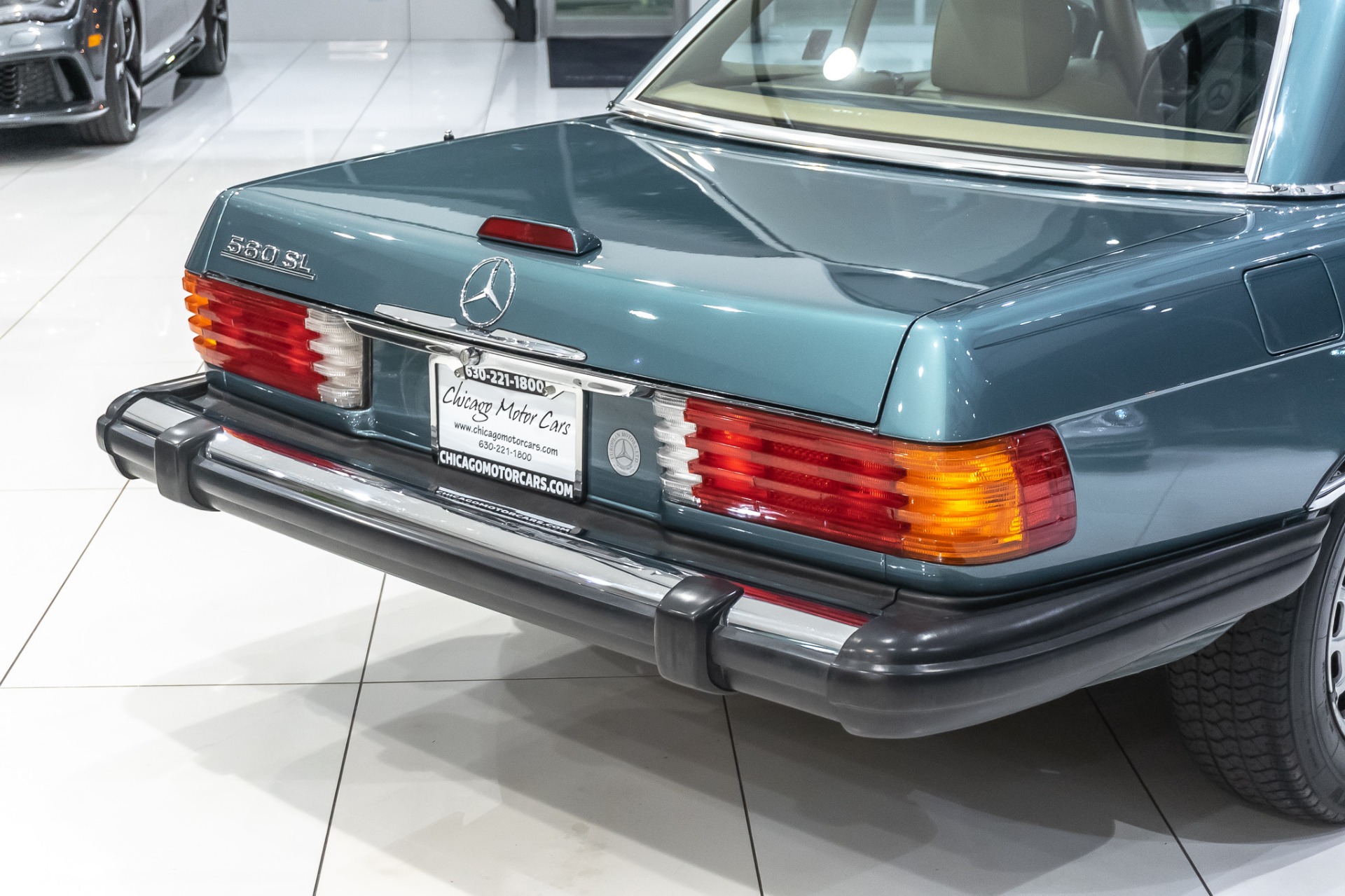 Used-1989-Mercedes-Benz-560SL-Roadster-CLASSIC-COLLECTORS-CAR