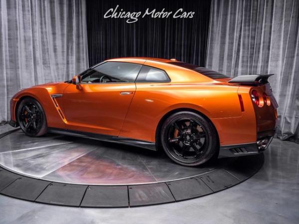 Used 2018 Nissan GT-R Track Edition for sale Sold at Chicago Motor Cars in West Chicago IL 60185 3