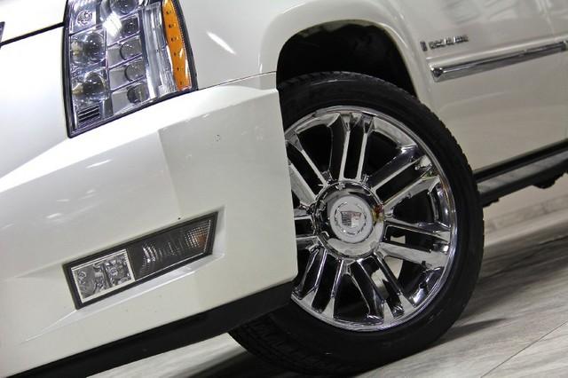 New-2009-Cadillac-Escalade-Platinum-Edition