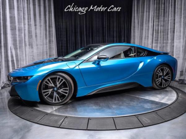 Used 2016 BMW i8 GIGA World Coupe **MSRP $149,995** for sale Sold at Chicago Motor Cars in West Chicago IL 60185 2