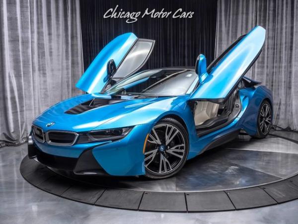 Used 2016 BMW i8 GIGA World Coupe **MSRP $149,995** for sale Sold at Chicago Motor Cars in West Chicago IL 60185 3