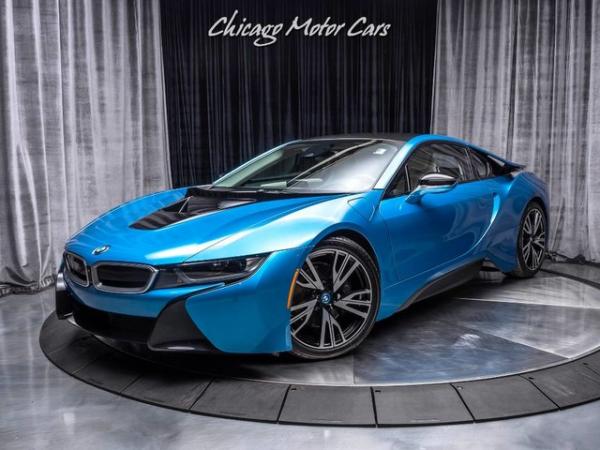 Used 2016 BMW i8 GIGA World Coupe **MSRP $149,995** for sale Sold at Chicago Motor Cars in West Chicago IL 60185 4