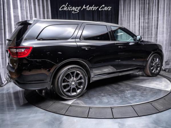 Used 2018 Dodge Durango R/T SUV AWD + POWER SUNROOF! for sale Sold at Chicago Motor Cars in West Chicago IL 60185 5