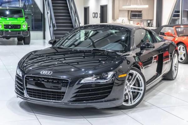 Used 2008 Audi R8 Coupe Quattro *6-SPEED MANUAL* for sale Sold at Chicago Motor Cars in West Chicago IL 60185 3