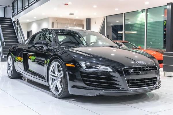 Used 2008 Audi R8 Coupe Quattro *6-SPEED MANUAL* for sale Sold at Chicago Motor Cars in West Chicago IL 60185 5