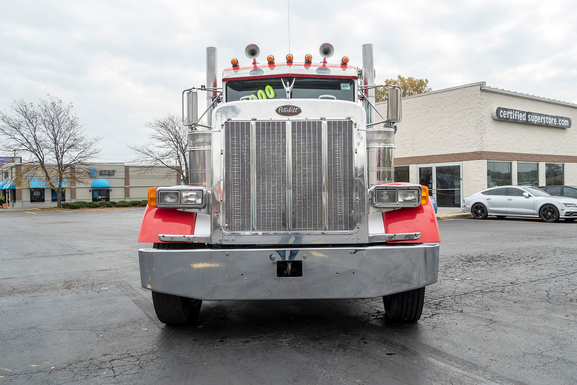 Used-2000-Peterbilt-379-Truck-Tractor