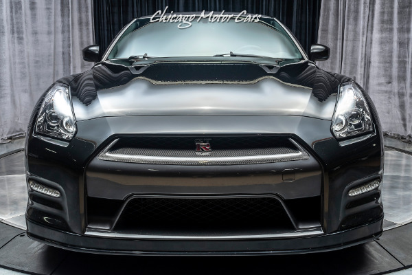 Used-2014-Nissan-GT-R-Premium-Coupe-700-HP