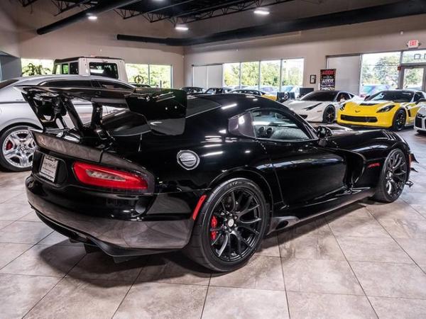 Used 2016 Dodge Viper ACR Extreme Aero Coupe for sale Sold at Chicago Motor Cars in West Chicago IL 60185 6