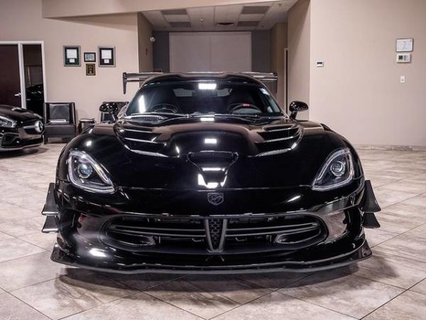 Used 2016 Dodge Viper ACR Extreme Aero Coupe for sale Sold at Chicago Motor Cars in West Chicago IL 60185 4