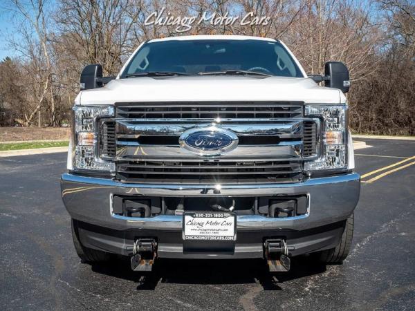 Used 2017 Ford Super Duty F-350 DRW XLT 4x4 PowerStroke Diesel for sale Sold at Chicago Motor Cars in West Chicago IL 60185 3