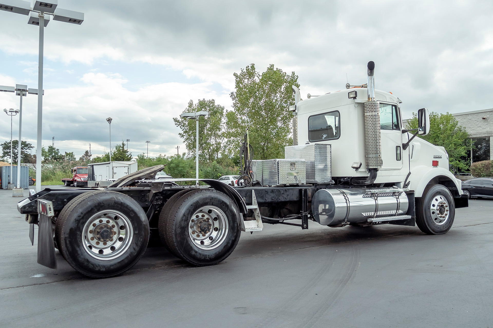 Used-2004-Kenworth-T800-DAY-CAB-Truck-Tractor-C15-Engine