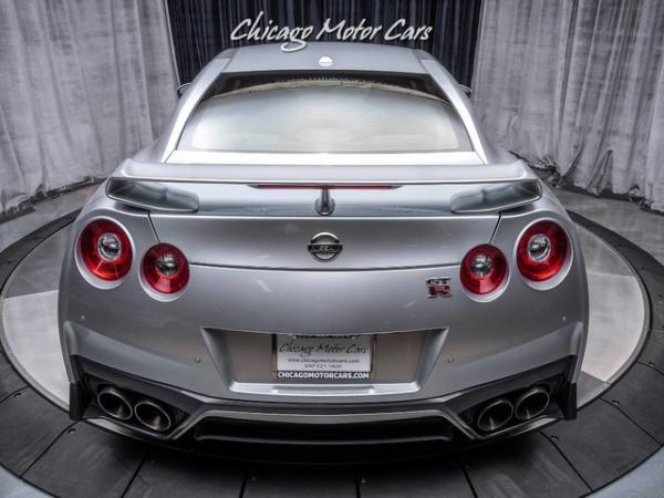 Used-2018-Nissan-GT-R-Premium-Coupe-HIGH-MSRP-RARE-PREMIUM-INTERIOR