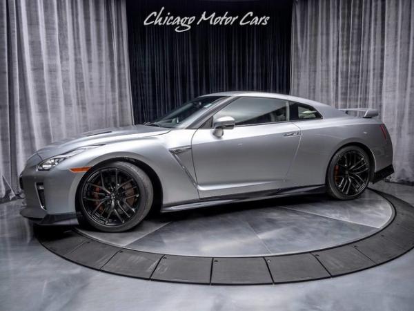 Used 2018 Nissan GT-R Premium Coupe HIGH MSRP! RARE PREMIUM INTERIOR! for sale Sold at Chicago Motor Cars in West Chicago IL 60185 1