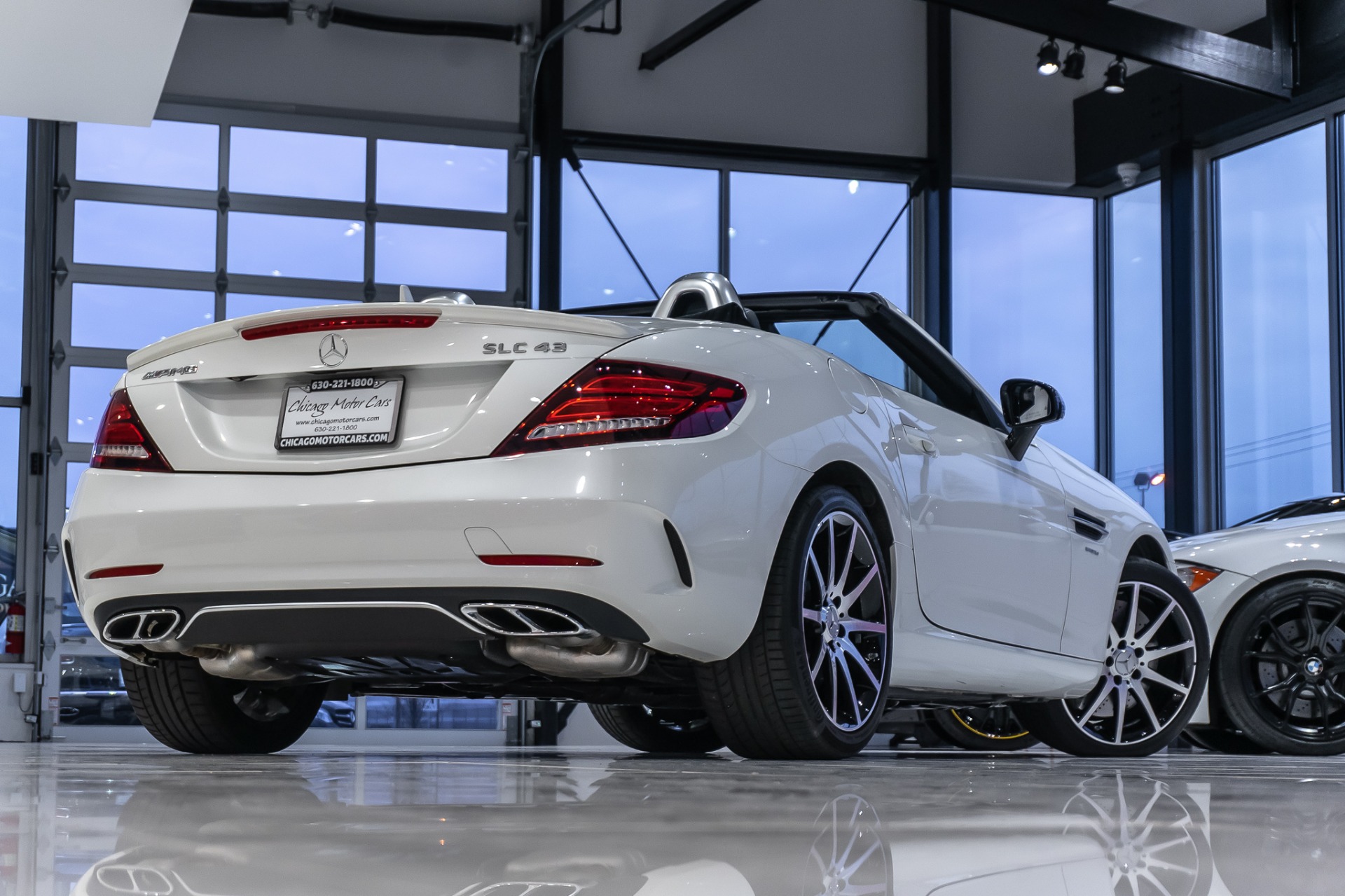 Used-2018-Mercedes-Benz-SLC43-AMG-Convertible-Pano-Roof