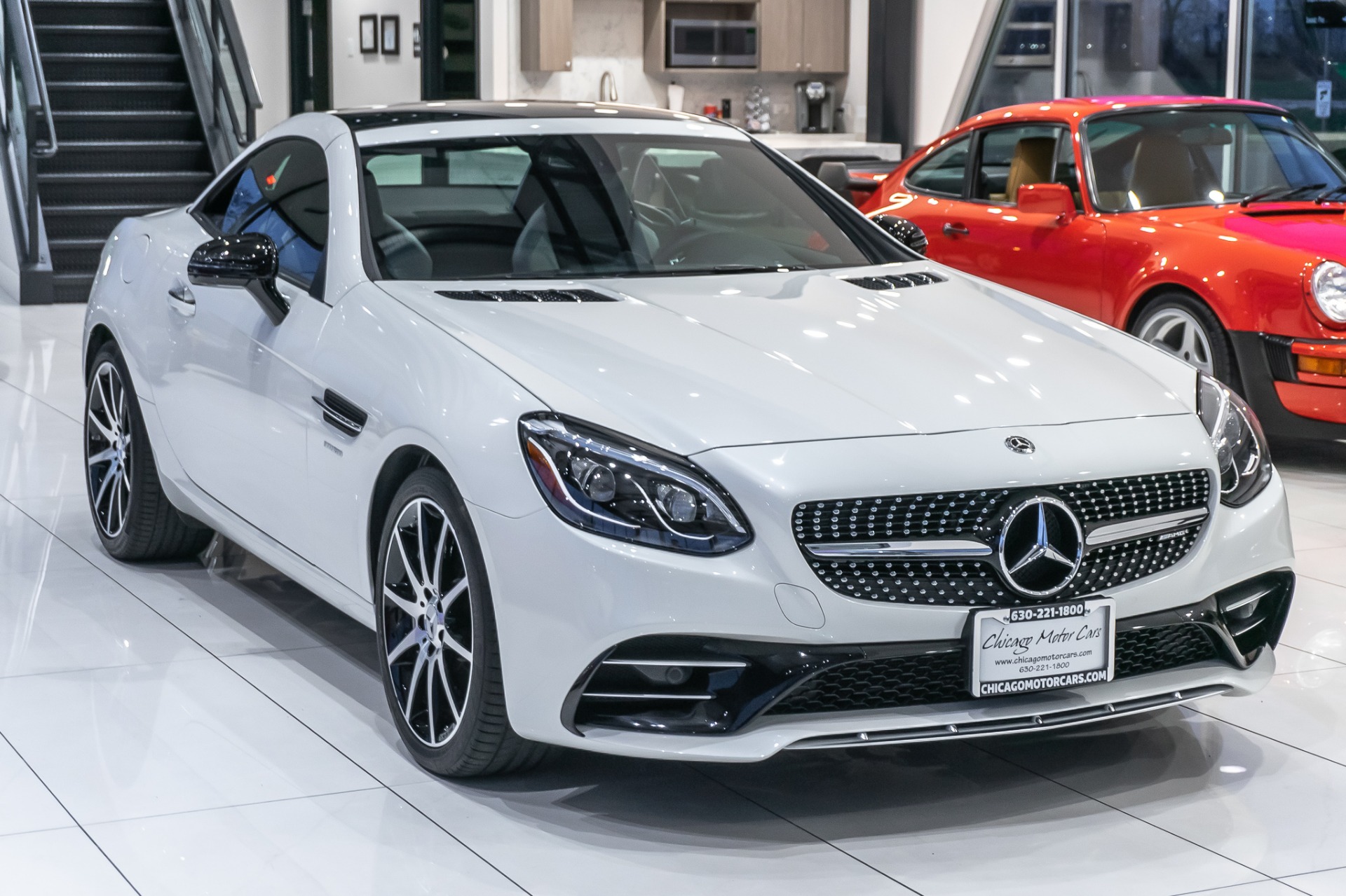 Used-2018-Mercedes-Benz-SLC43-AMG-Convertible-Pano-Roof