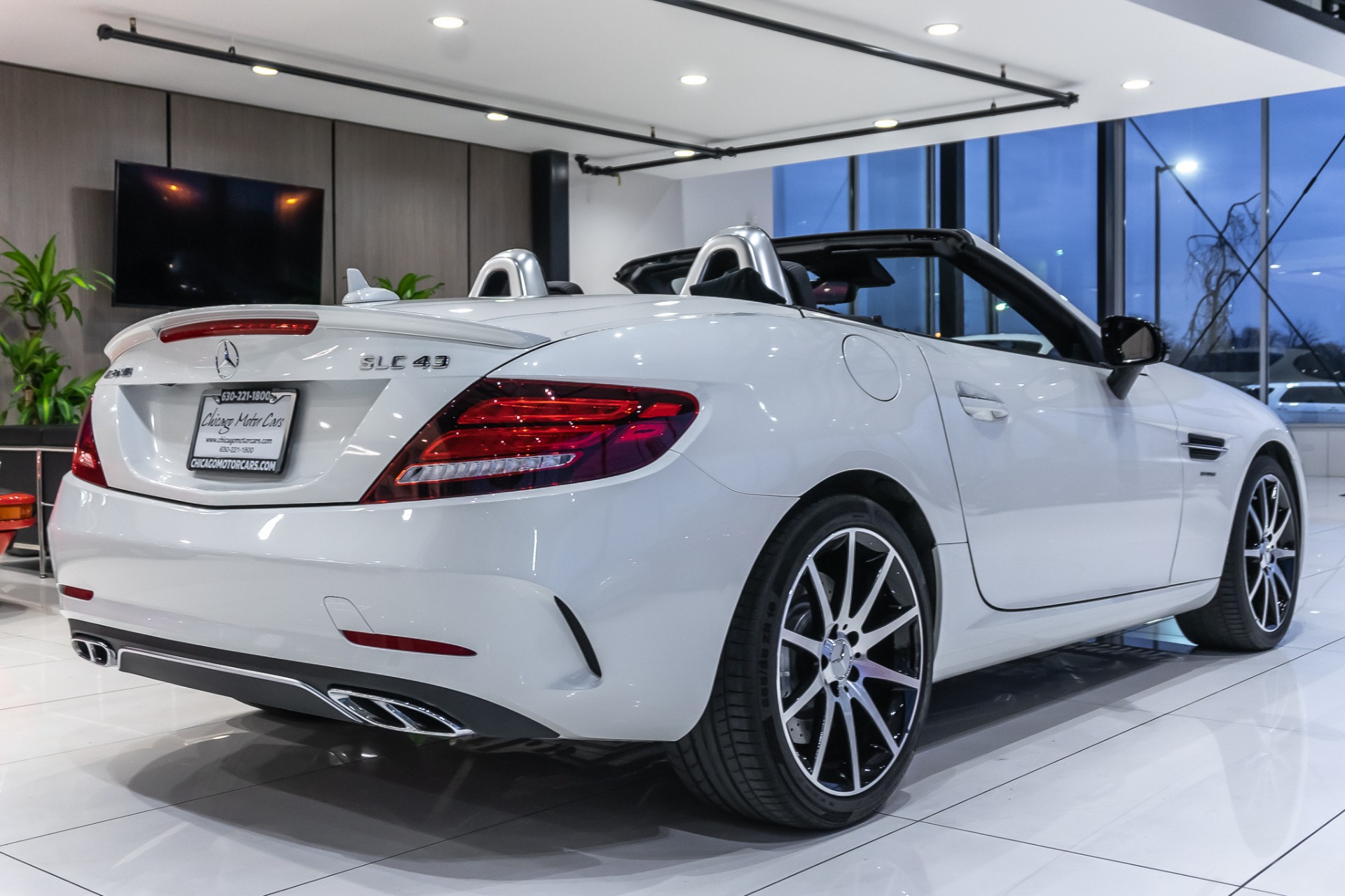 Used-2018-Mercedes-Benz-SLC43-AMG-Convertible-Pano-Roof