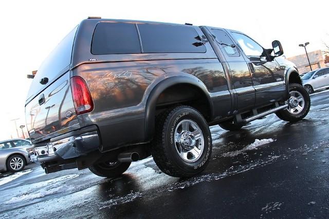 New-2005-Ford-Super-Duty-F-250-Lariat