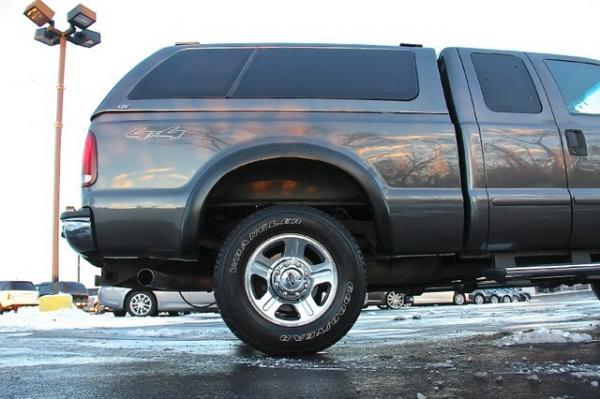 New-2005-Ford-Super-Duty-F-250-Lariat