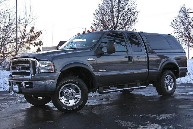 New-2005-Ford-Super-Duty-F-250-Lariat