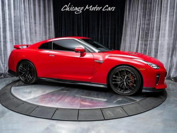 Used 2018 Nissan GT-R Premium Coupe FACTORY TITANIUM EXHAUST! for sale Sold at Chicago Motor Cars in West Chicago IL 60185 6