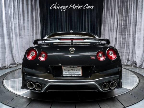 Used 2018 Nissan GT-R Premium Coupe FACTORY TITANIUM EXHAUST! for sale Sold at Chicago Motor Cars in West Chicago IL 60185 4