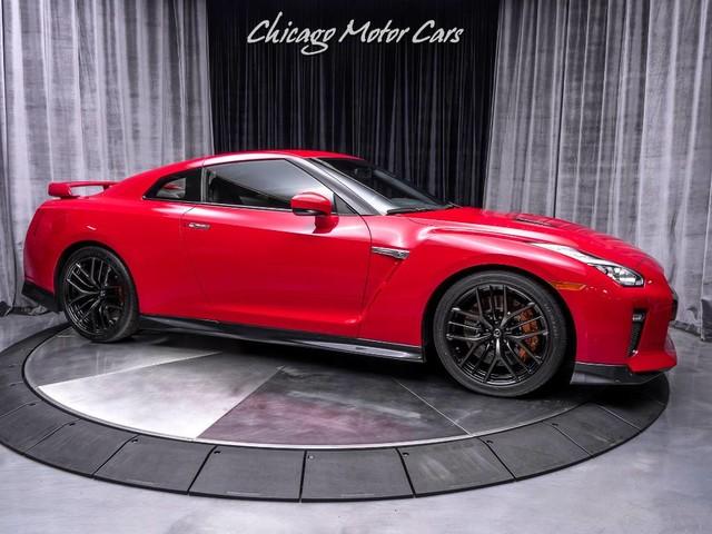 Used-2018-Nissan-GT-R-Premium-Coupe-ONLY-4K-MILES