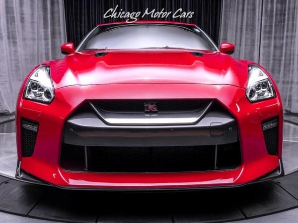 Used-2018-Nissan-GT-R-Premium-Coupe-ONLY-4K-MILES