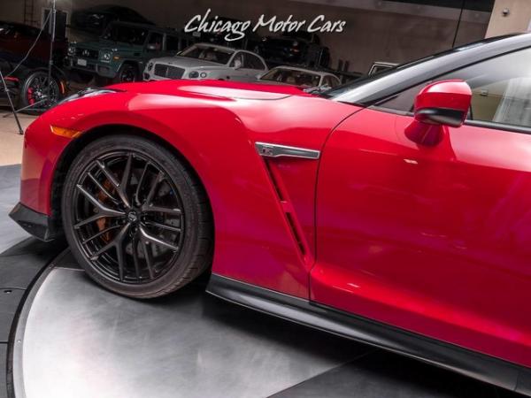 Used-2018-Nissan-GT-R-Premium-Coupe-ONLY-4K-MILES