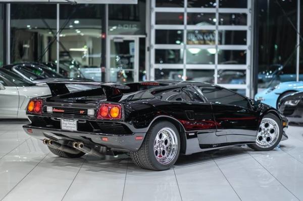 Used-1994-Lamborghini-Diablo-VT-Coupe-COLLECTORS-CAR