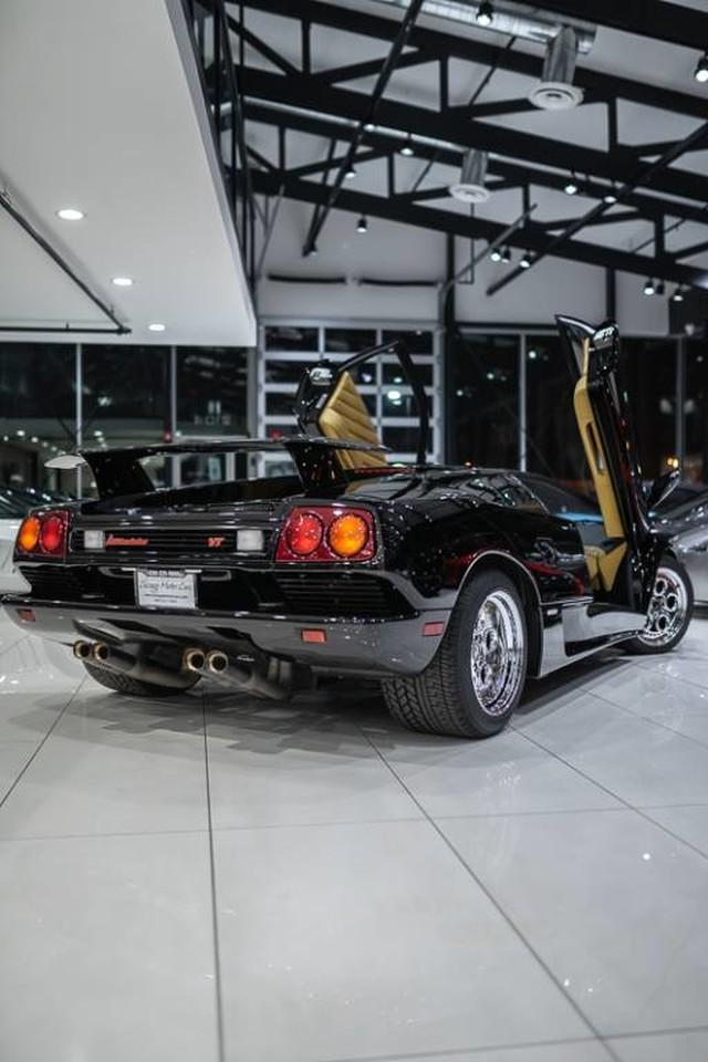 Used-1994-Lamborghini-Diablo-VT-Coupe-COLLECTORS-CAR