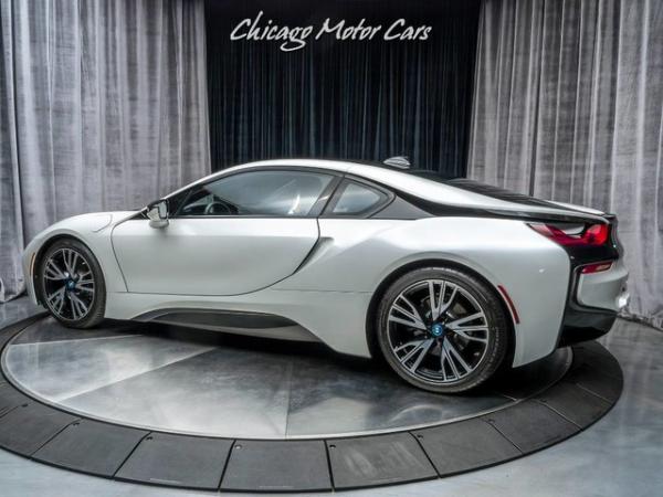 Used 2015 BMW i8 Pure Impulse World Coupe RARE EXAMPLE! for sale Sold at Chicago Motor Cars in West Chicago IL 60185 5