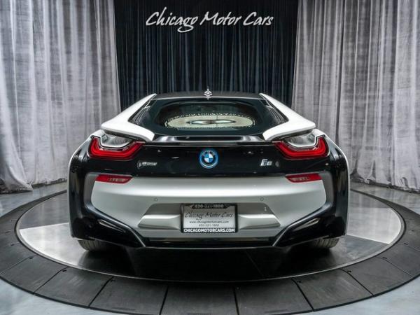 Used 2015 BMW i8 Pure Impulse World Coupe RARE EXAMPLE! for sale Sold at Chicago Motor Cars in West Chicago IL 60185 6