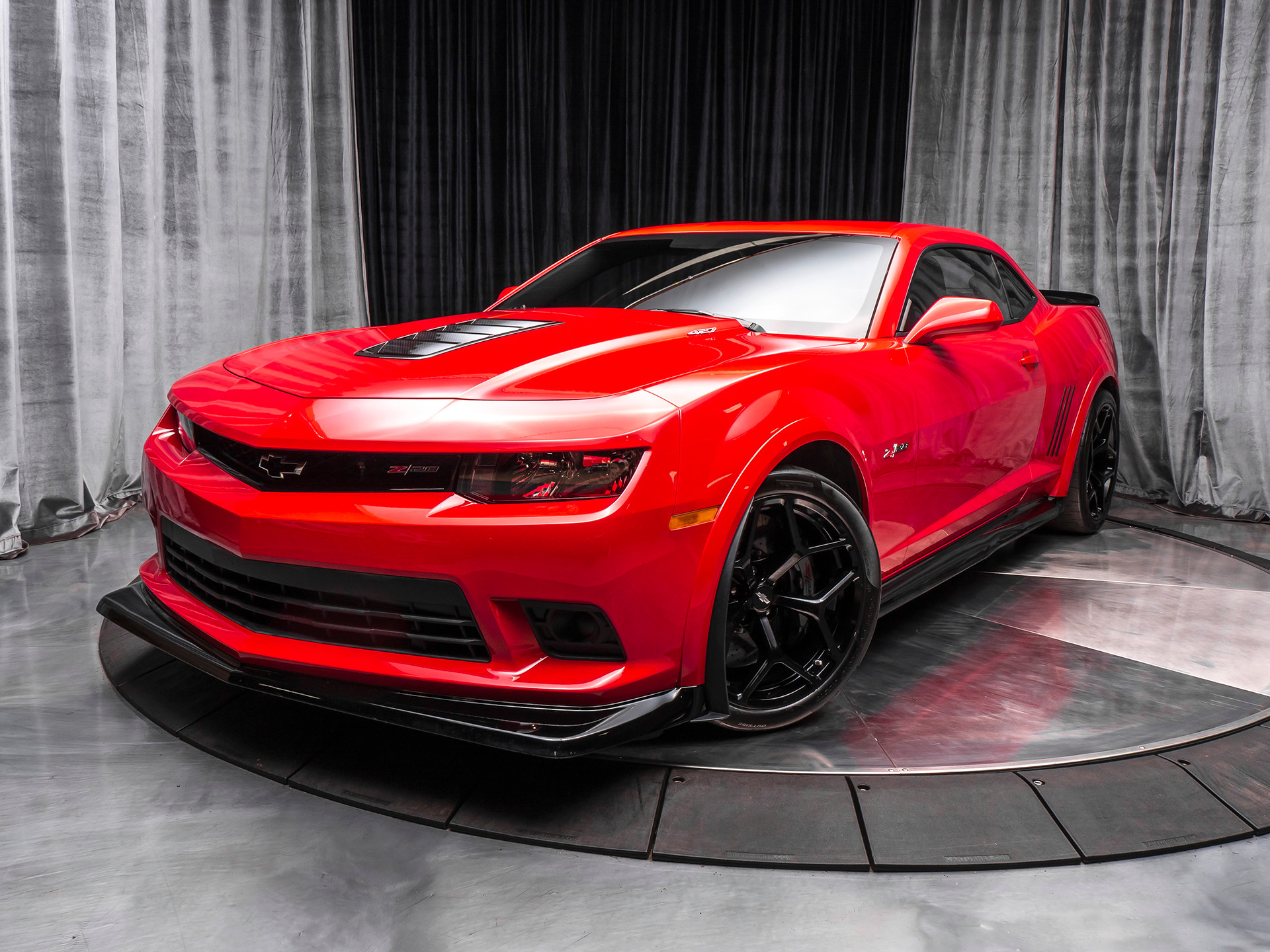 Used 2014 Chevrolet Camaro Z/28 Coupe 2K MILES! For Sale (Sold) | Chicago  Motor Cars Stock #15884, image size:1920x1440