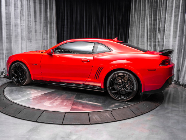 Used 2014 Chevrolet Camaro Z/28 Coupe 2K MILES! for sale Sold at Chicago Motor Cars in West Chicago IL 60185 3