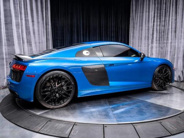 Used 2017 Audi R8 V10 Plus Coupe V10+ for sale Sold at Chicago Motor Cars in West Chicago IL 60185 5