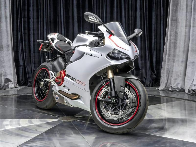 Used-2013-Ducati-SUPERBIKE-PANIGALE-1199-w-ABS-UPGRADES