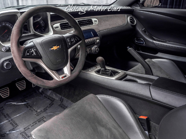 Used-2015-Chevrolet-Camaro-Z28-Coupe-AIR-CONDITIONING---AUDIO