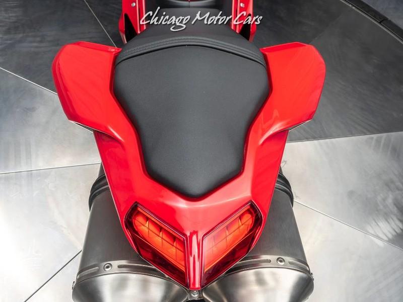 Used-2009-Ducati-848-EVO-Sportbike-ONLY-3K-MILES