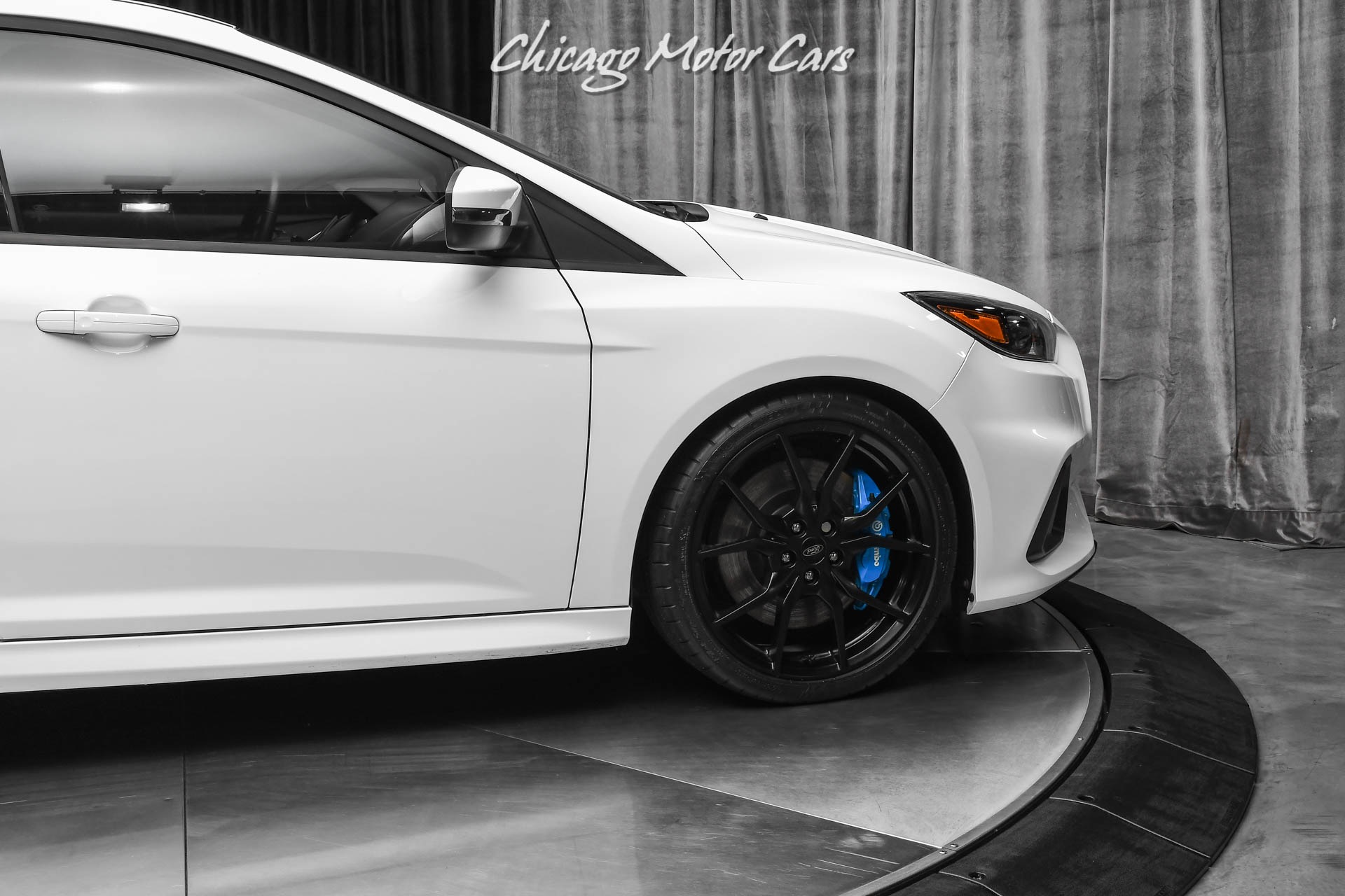 Used-2016-Ford-Focus-RS-Hatchback-Frozen-White-RS2-PACKAGE-6-Speed-Manual-Stunning-Condition