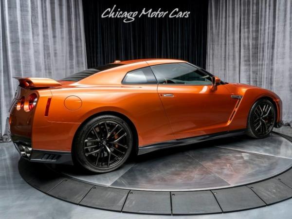 Used 2018 Nissan GT-R Premium Coupe PREMIUM INTERIOR! for sale Sold at Chicago Motor Cars in West Chicago IL 60185 5