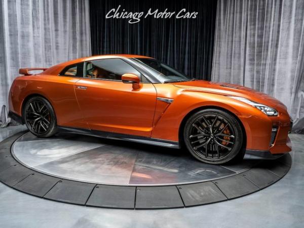 Used 2018 Nissan GT-R Premium Coupe PREMIUM INTERIOR! for sale Sold at Chicago Motor Cars in West Chicago IL 60185 6