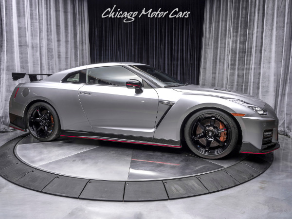 Used 2018 Nissan GT-R NISMO Coupe SUPER RARE EXAMPLE! for sale Sold at Chicago Motor Cars in West Chicago IL 60185 6